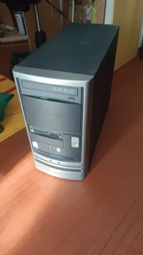 Desktop Semp Toshiba ES 1563