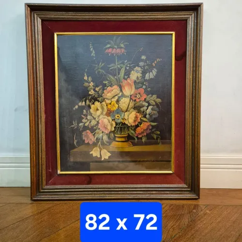 Quadro pintado a mão.