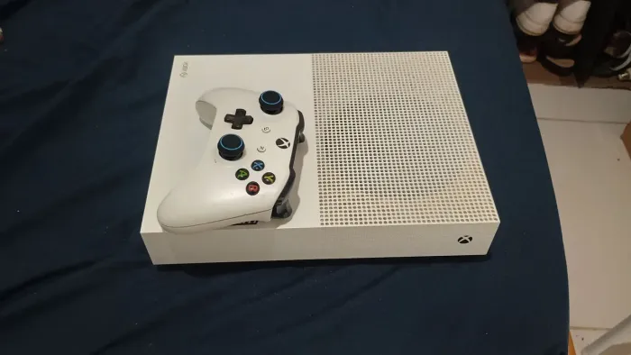 vendo Xbox one S digital HD 1t