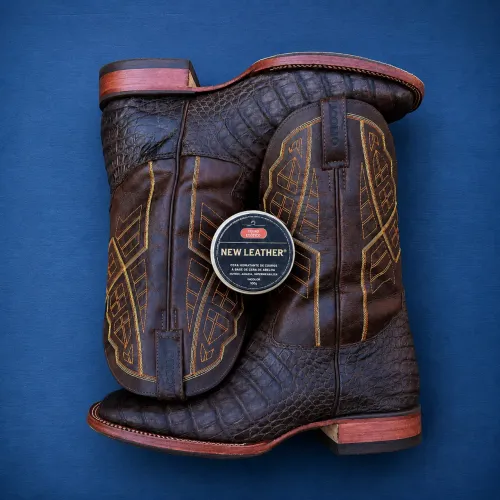 Bota Jácomo Couro de Jacaré Nº 40 + Hidratante + Caixa