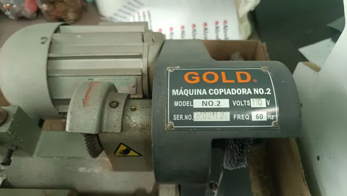 Máquina de copiar chave da marca Gold n2