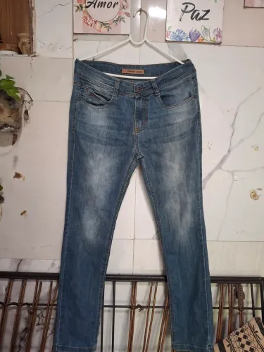 Vendo calça masculina tamanho 42