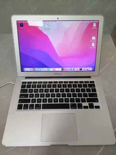 MacBook Air 2017 i5 8GB