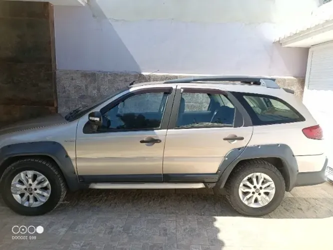 Fiat Palio Week.adv.lock.dualogic 1.8 Flex 2013