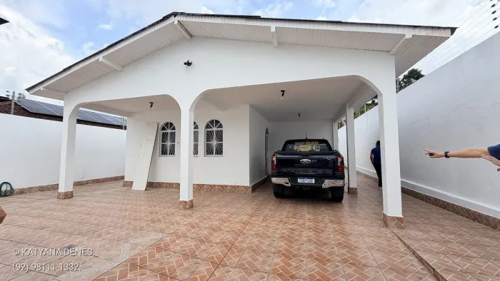 Casa, 3 quartos, 1 suíte, 200 m², 4 vagas no PARQUE ARUANÃ em Manaus