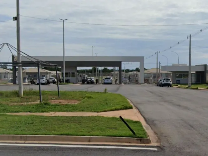 Casa em Condomínio 65 m² - Novo Mundo - Várzea Grande - MT