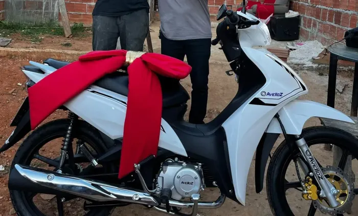 Vendo ou troco moto zerada com 1 mes de uso