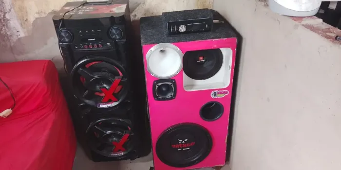 Sons pra vender o preto 600 o rosa 900