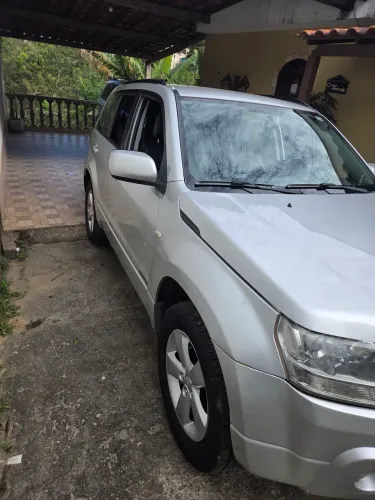 Suzuki Grand Vitara 2.0 16V 4x2/4x4 5P Mec. 2010
