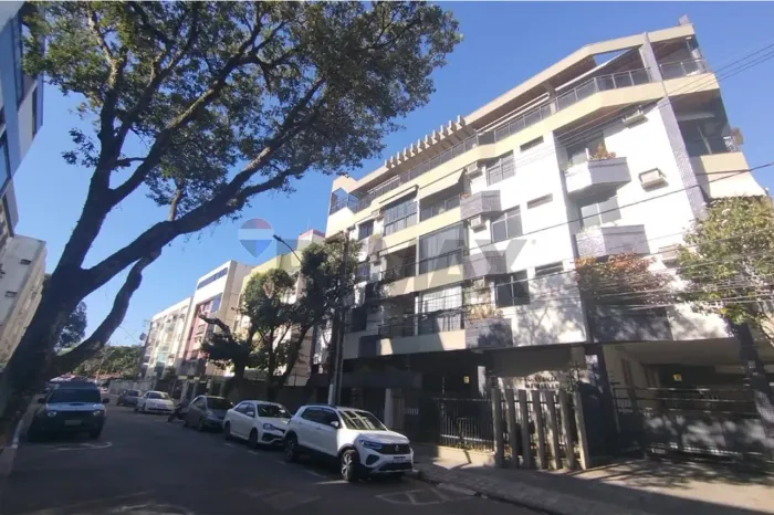 Apartamento de 3 quartos 3 banheiros, 1 suite, 2 vagas de garagem, para locação em Jardim