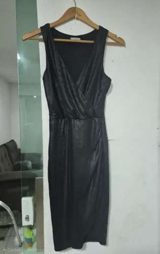 Vestido Midi Curto Preto