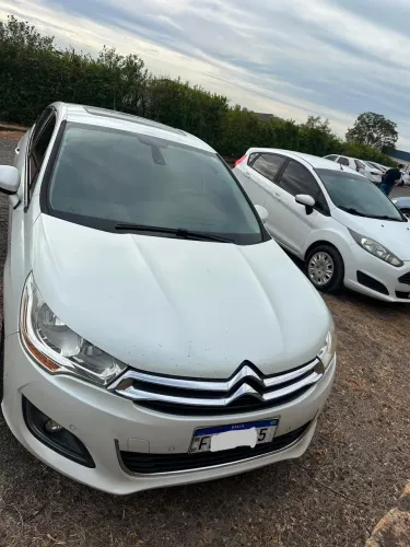 Citroen C4 Lounge Exclusive 1.6 Turbo Flex Aut. 2015