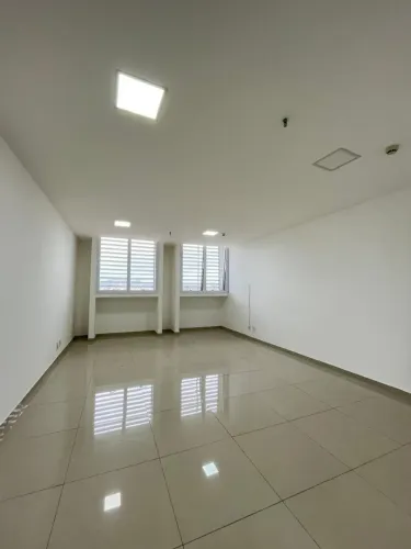 Centro comercial para venda tem 34 metros quadrados em Divino Espírito Santo - Vila Velha 