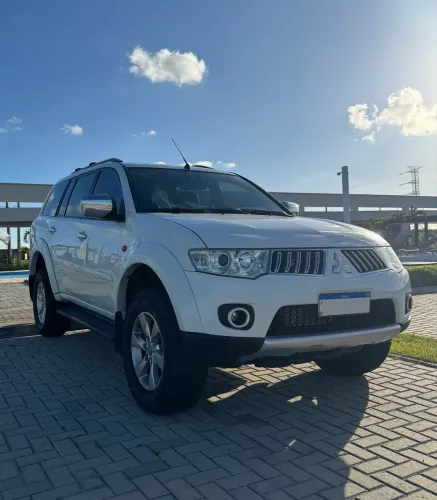 Mitsubishi Pajero Dakar 3.2 4X4 T.i. Dies. 5P Aut. 2013