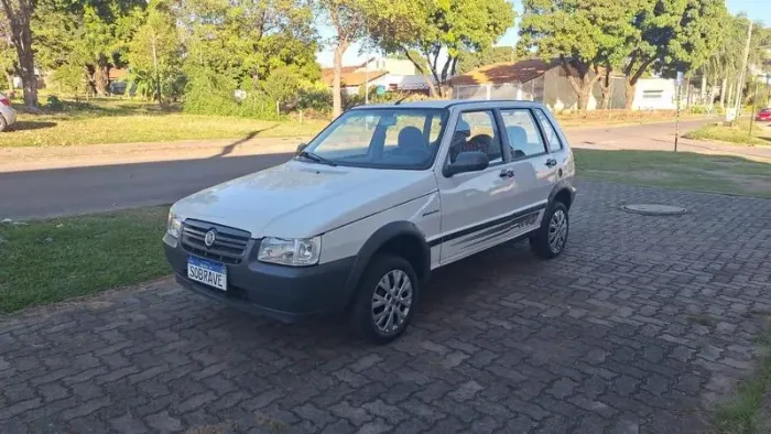 Fiat Uno WAY 1.0 Flex 6V 5P 2013