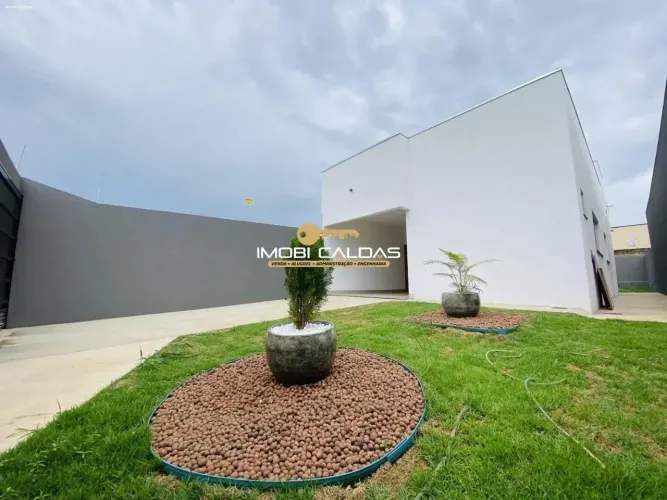 Casa Alto Padrão com 3 quartos, espaçosa e aconchegante! Confira essa oportunidade imperdí