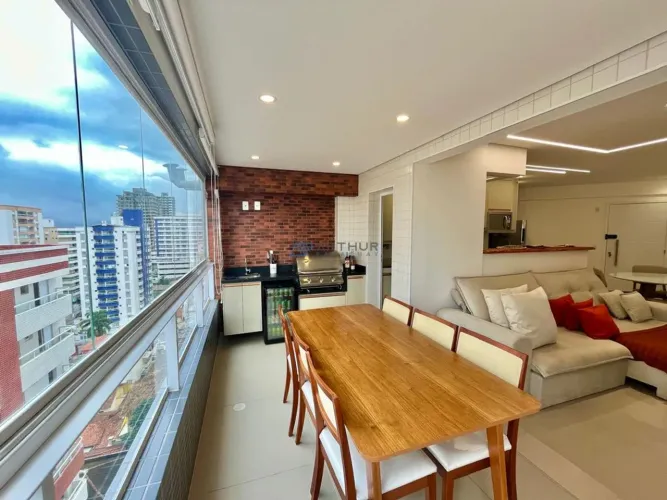 Apartamento Mobiliado à Venda em Praia Grande com 1 quarto, 2 banheiros e 1 vaga