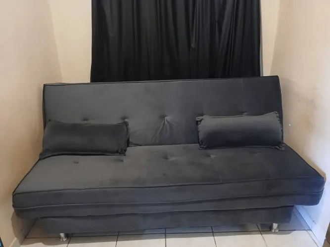Sofá cama semi novo