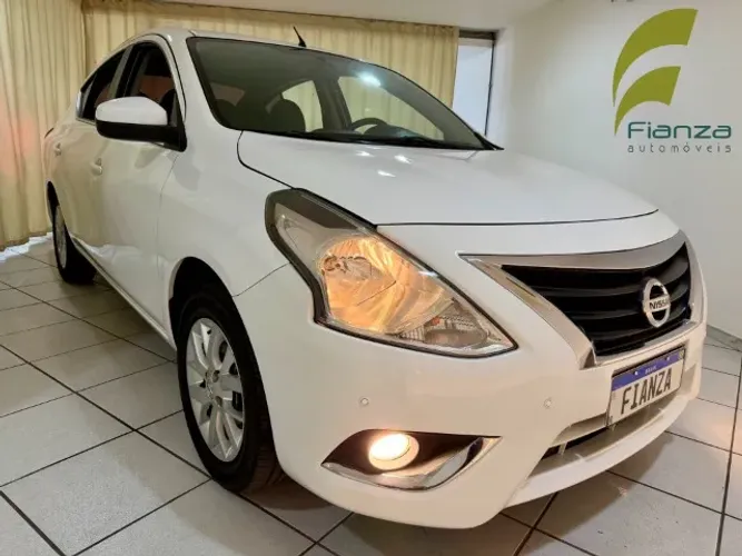Nissan Versa V-drive Plus 1.6 16V Flex AUT 2021