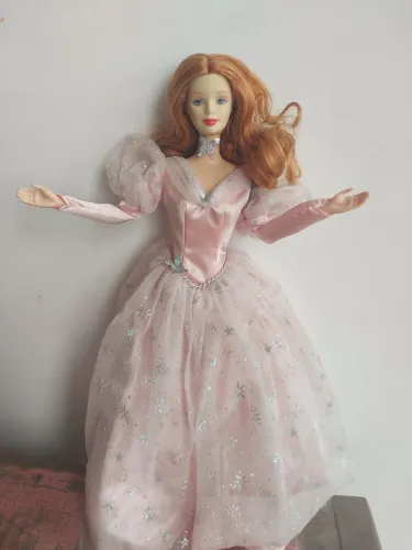Barbie Glinda, de O mágico de Oz
