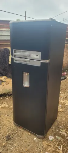 ?VENDOO ÓTIMA GELADEIRA ELECTROLUX DUPLEX FROST FREE 440L SEMI NOVA TESTO NO LOCAL
