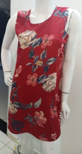 Vestido vermelho flores tamanho GG usado