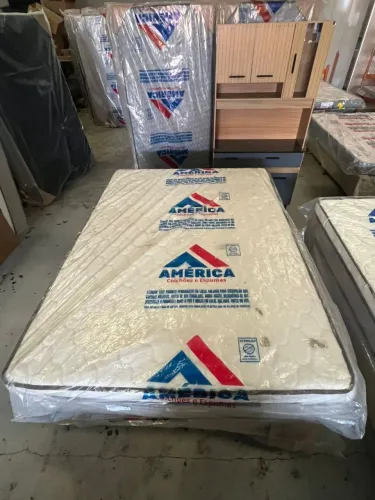 Cama casal escelence molas ensacadas espuma D33 suporta 200 kg de cada lado