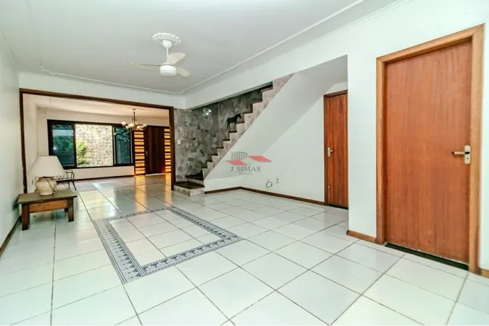Sobrado para Venda em Porto Alegre, Jardim São Pedro, 4 dormitórios, 1 suíte, 4 banheiros,