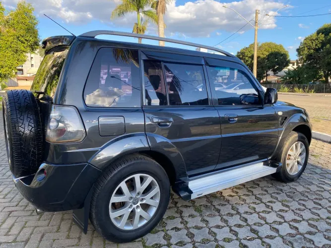 Mitsubishi Pajero TR4 2.0/ 2.0 Flex 16V 4X4 Aut. 2011