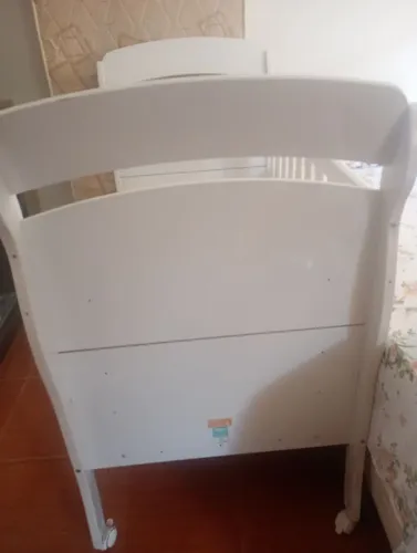 Berço com colchão..... IMPERDÍVEL!!!!