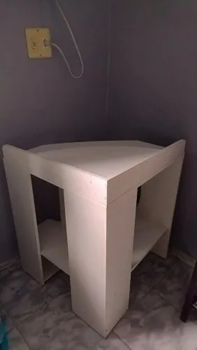 Mesa de estudos + cadeira de escritório
