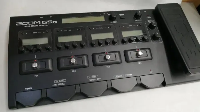 Pedaleira Zoom G5n