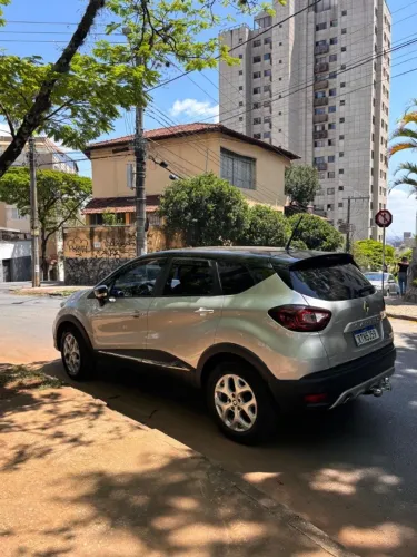 Renault Captur Zen 1.3 TB 16V Flex 5P AUT 2022