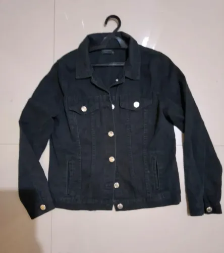 Jaqueta jeans preta