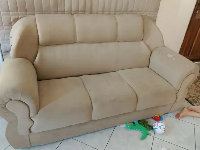 Sofá 3 lugares 