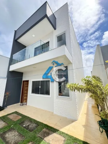 Casa Duplex com 3 Quartos e Piscina em Prado