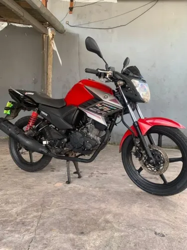 Vendo ótima fazer 150 em perfeitas condições de uso e revisada