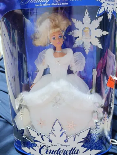 Disney Cinderela antiga na caixa