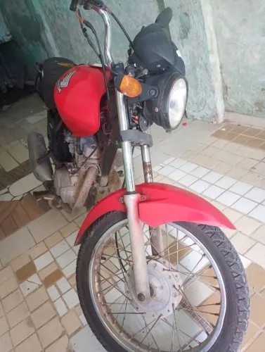 Honda Titan 150cc partida elétrica de leilão