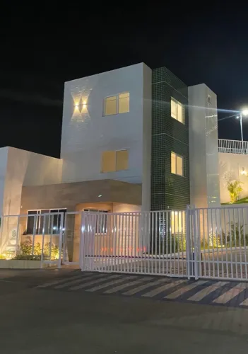ALUGA-SE APARTAMENTO 