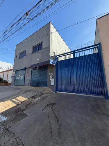GALPÃO COM APARTAMENTO