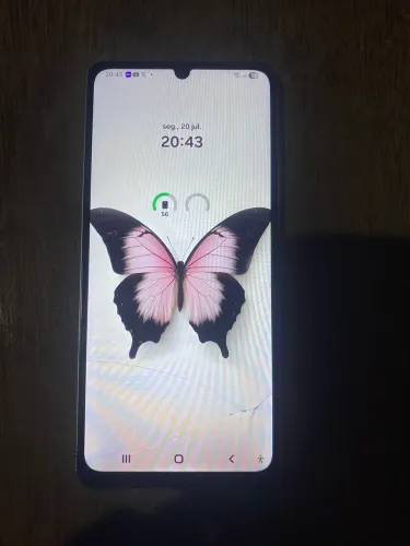 Celular Samsung A06 Seminovo