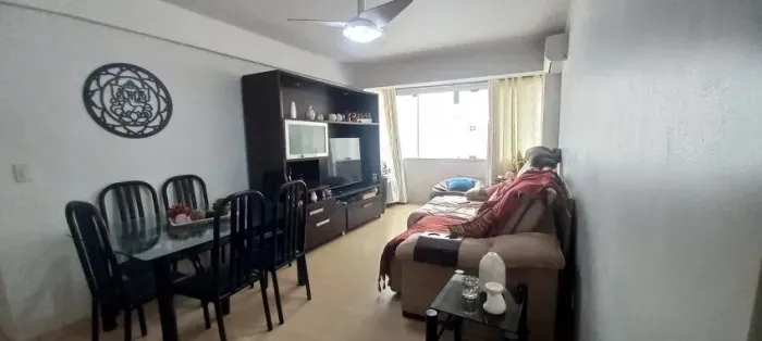 Apartamento de 2 dormitórios, 1 garagem livre - centro Florianópolis