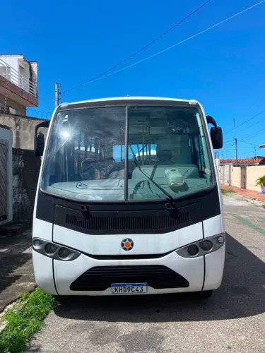 Mercedes Lo812 ano 2010 mecânico.