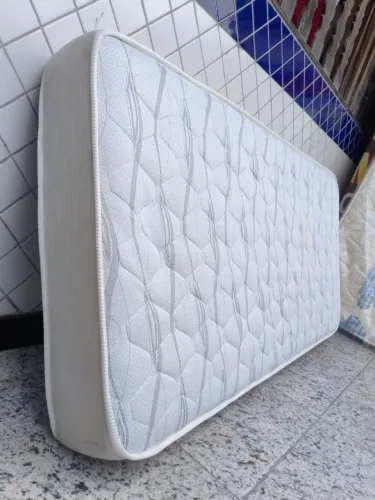 Colchão ortobom solteiro espuma, novo sem uso 
