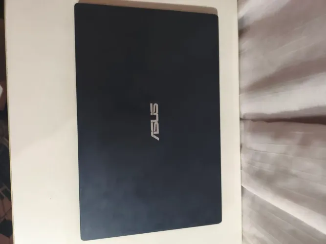 Notebook ASUS E510KAB-estado de novo + caixa e carregador originais?