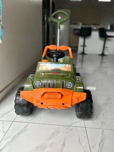 Carrinho Jeep Bandeirantes