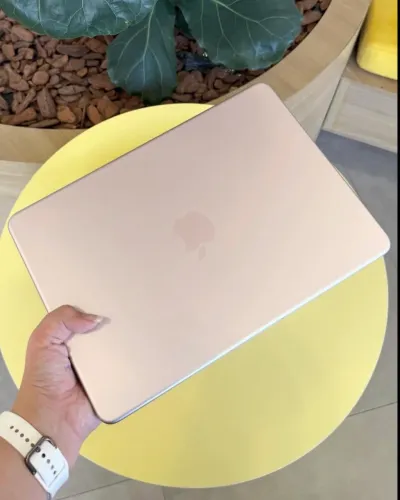MACBOOK NEO ROSA 256 GB C/ GARANTIA APPLE