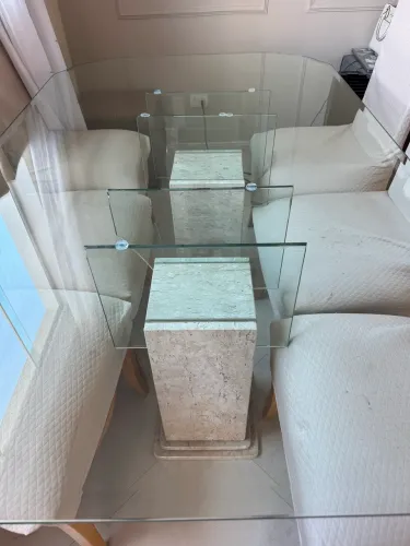 Mesa de Jantar 6 Lugares - Vidro + 6 Cadeiras de Madeira Maciça
