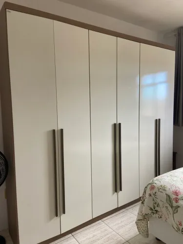 Guarda-roupa de casal - 3 gavetas em perfeito estado!